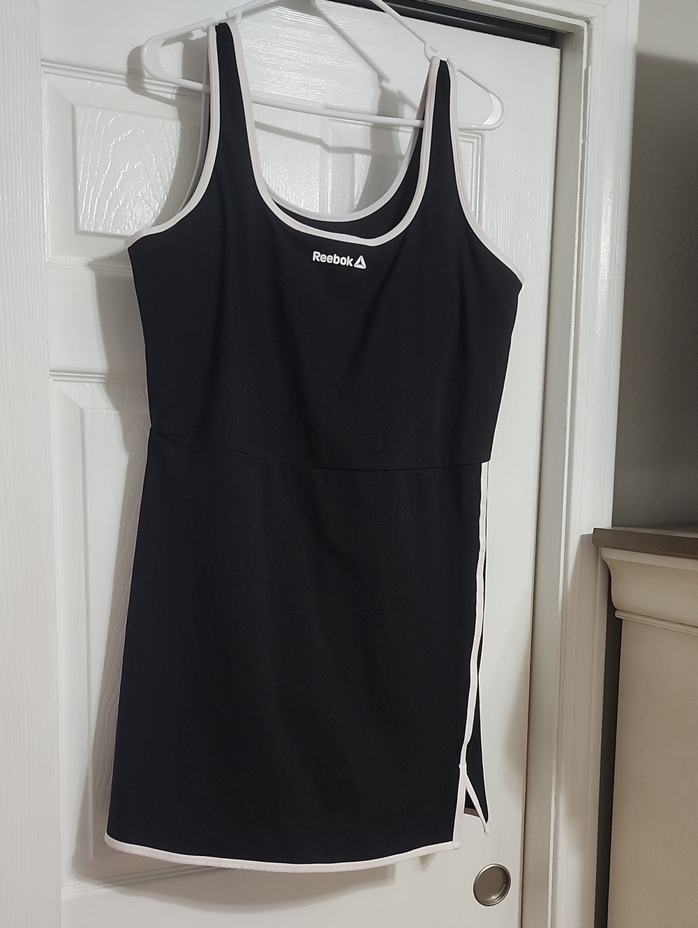 Reebok Black Athletic Dfesx With White Trim Built In Shorts